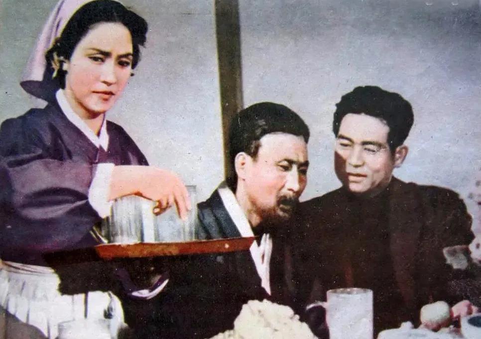 世界电影（0102）朝鲜电影《九点正》（1960）剧照欣赏