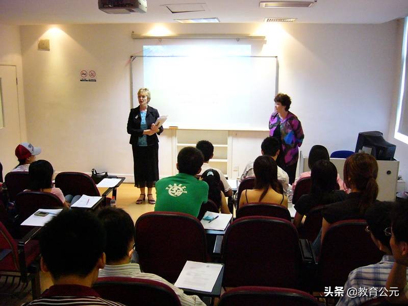 最适合文科生报考的专业，就业面广、薪资高，专业发展前景可观