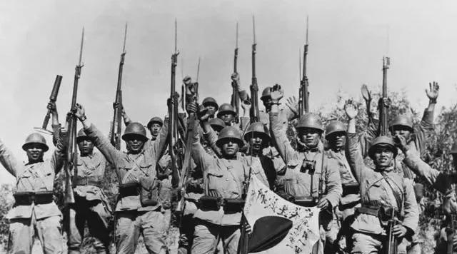 南京被日军攻陷，大汉奸陶锡三宴请日军军官，女儿姨太太无辜遭殃