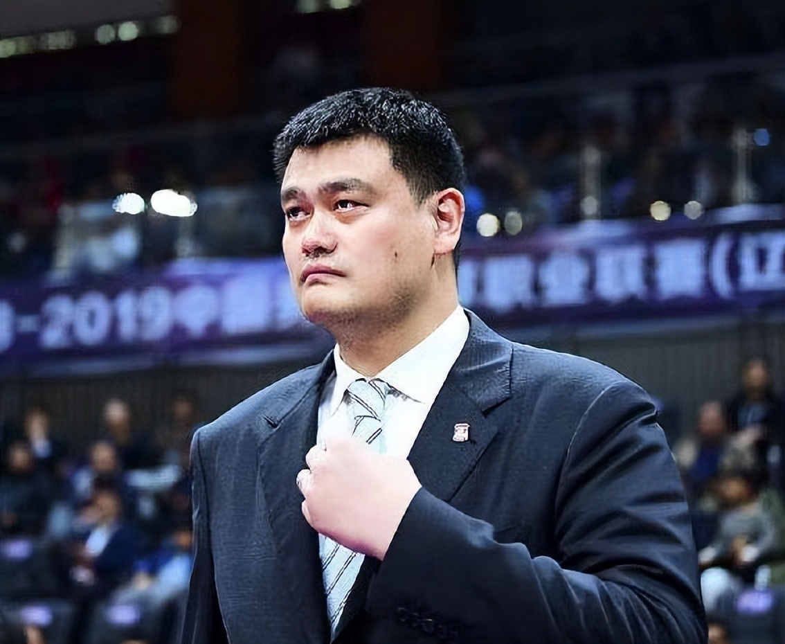 nba美籍中国球员有哪些(NBA退休金有多少？中国有4名球员能领到，姚明最多，50岁每年21万)