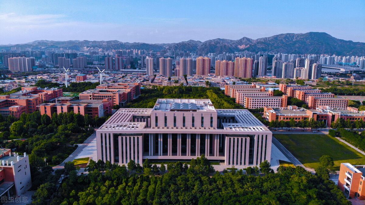 综合排名前30%的艺考生！适合报考哪些性价比高的美术一本院校？