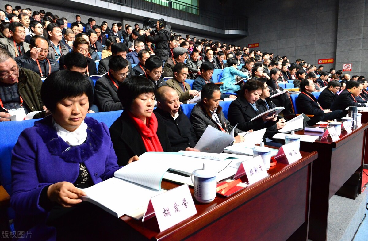 非常经典的一份述职报告，这样的副职领导活得非常明白，快来学习