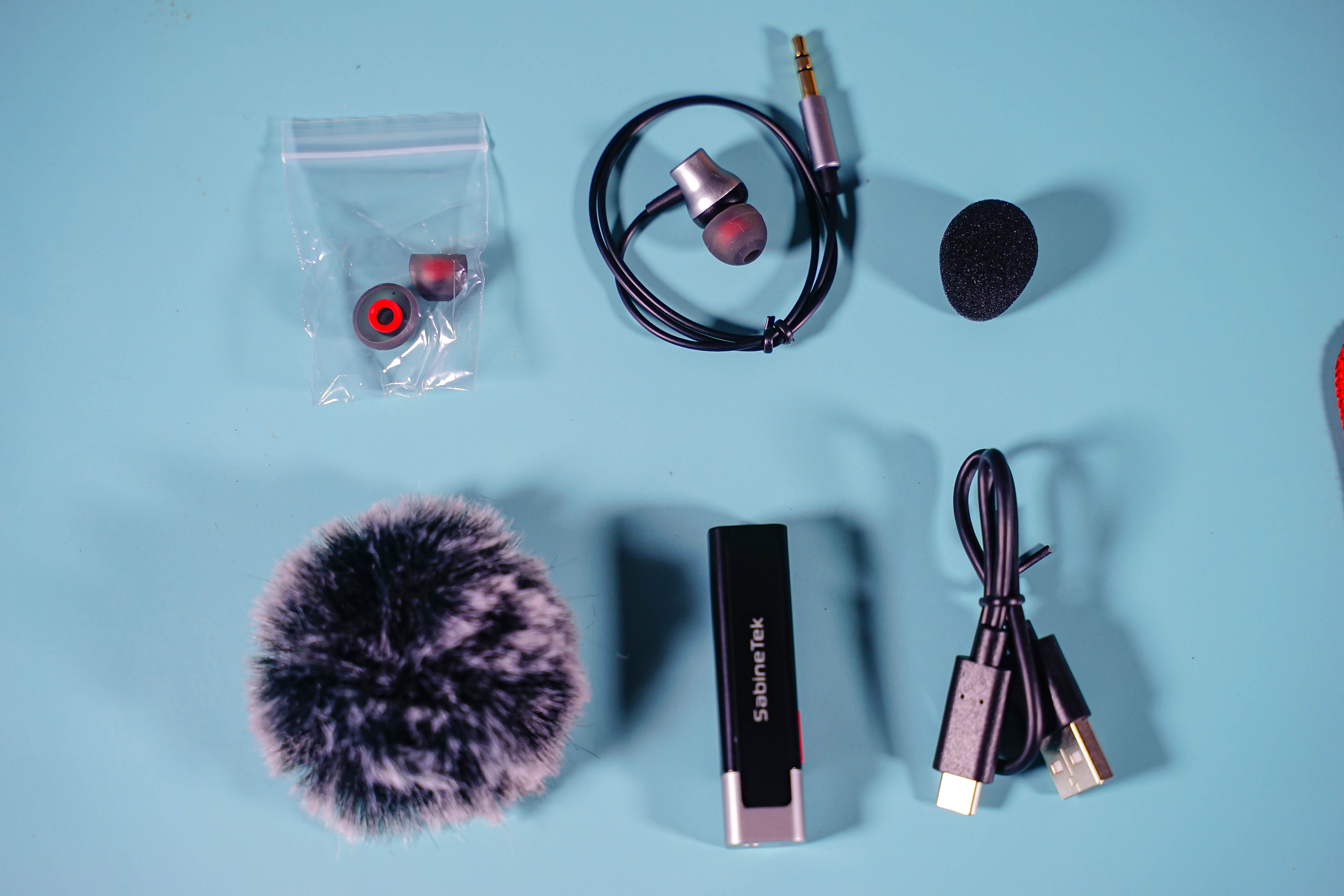 塞宾智能蓝牙麦克风，各国语言皆可译中字，简直是vlog神器