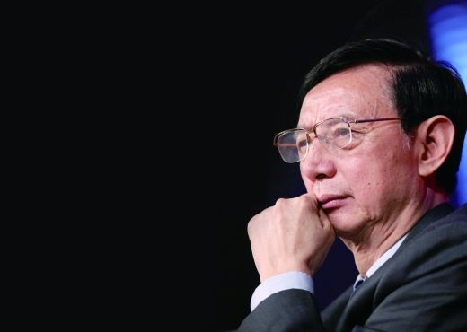 他曾入狱18年，47岁创业，72岁问鼎首富，如今百亿身家被儿子败光