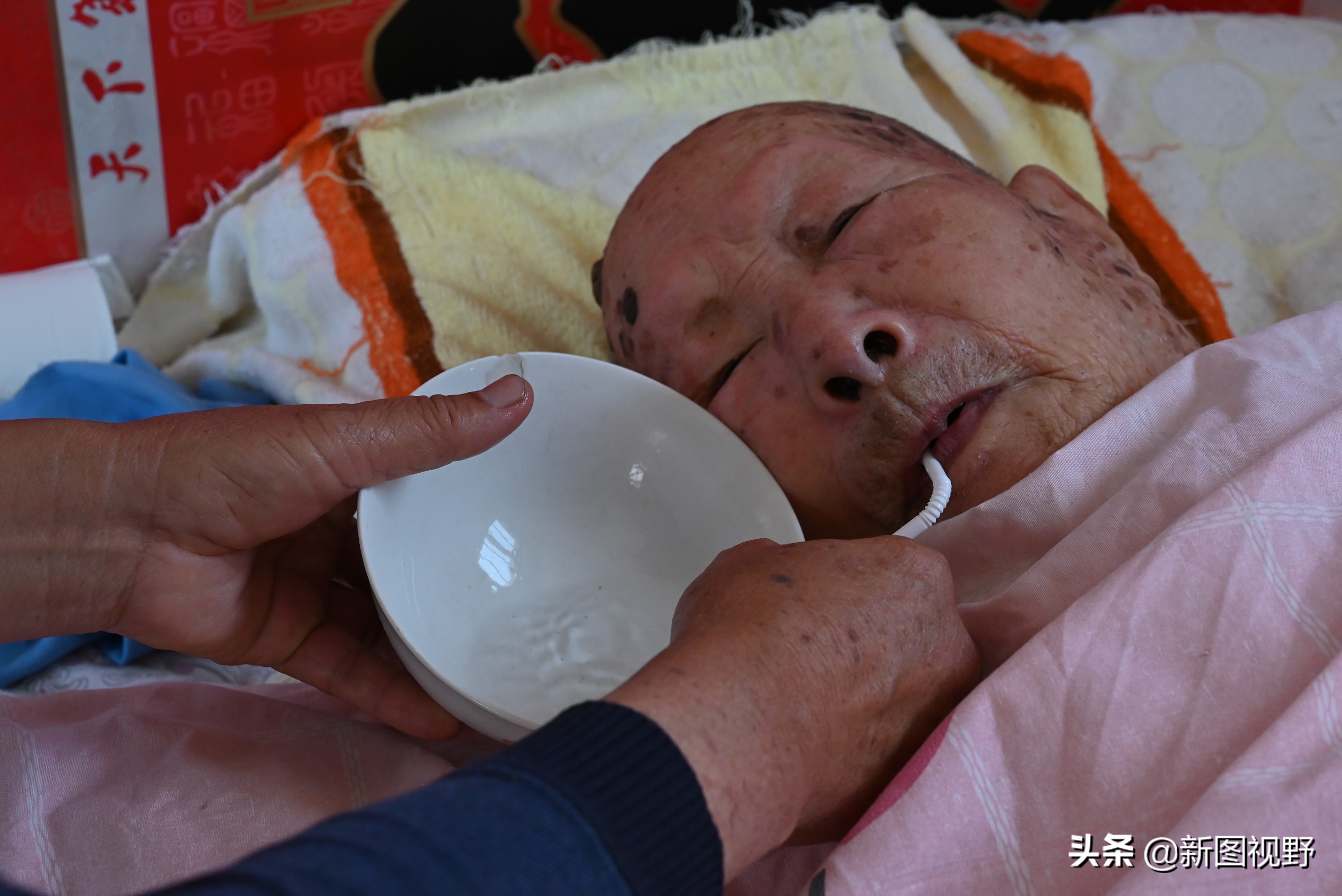 103岁长寿老人,无固定"养生食谱",卧床12年,活出生命奇迹