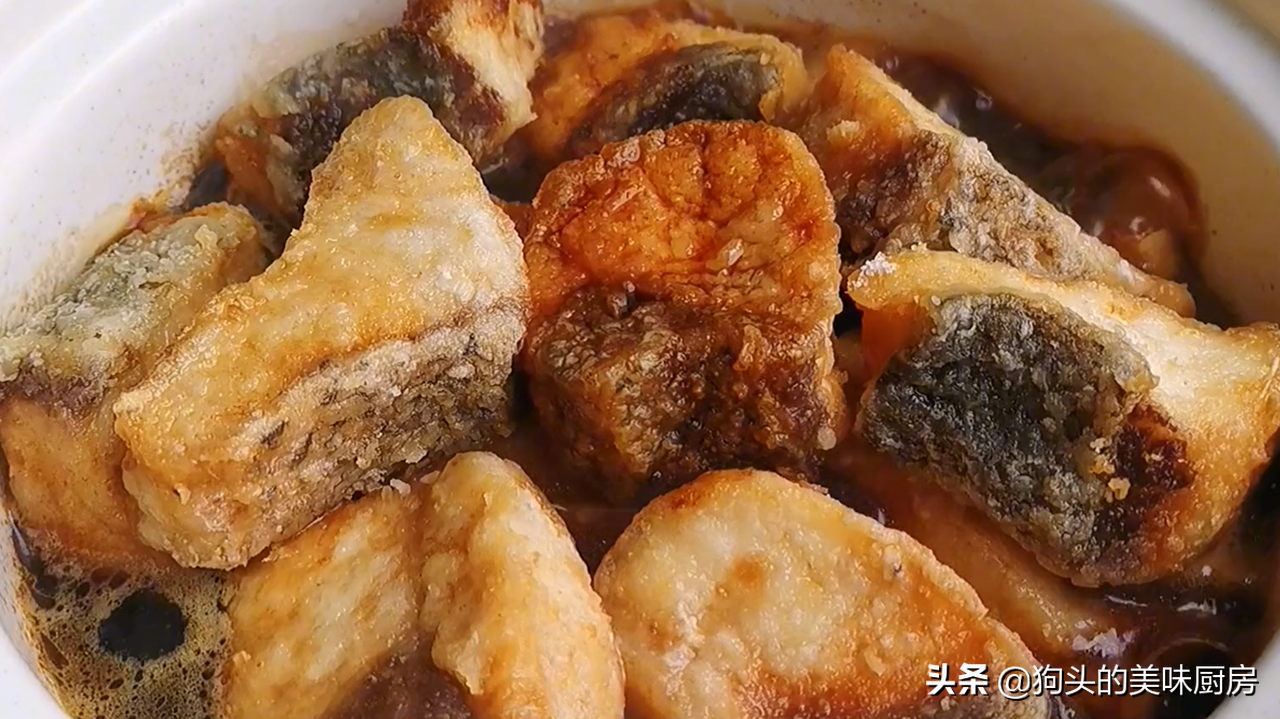 鱼肉这样做百吃不厌，不蒸不炸，鲜香肉嫩无腥味，好吃又下饭