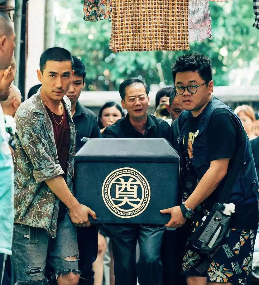 点映口碑爆棚！朱一龙破天荒“丑人”做到底，换脸式演技征服观众