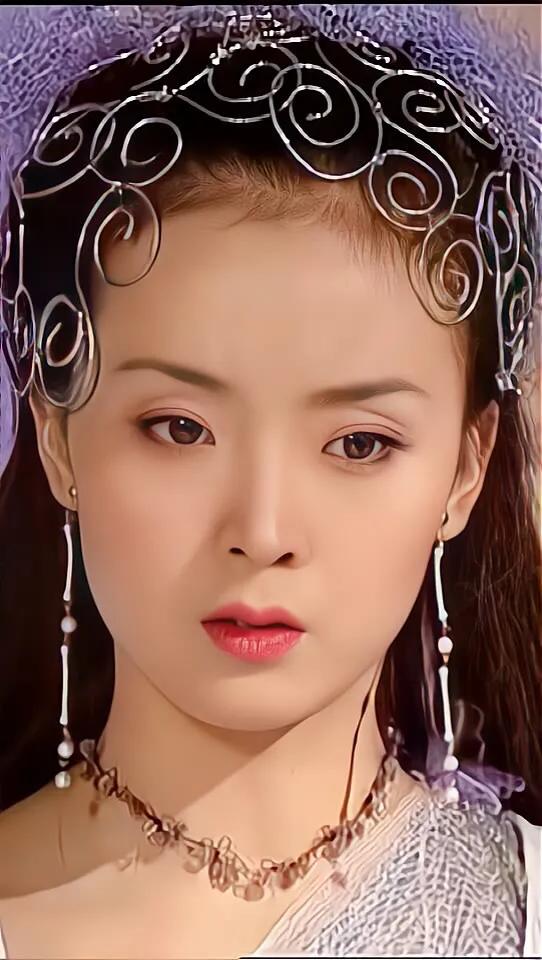 王艳的颜值巅峰，白飞飞太美了