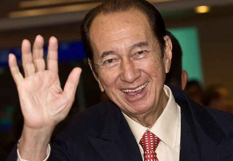 澳门新女首富诞生了，香港一栋楼值80亿，上海一栋楼值120亿