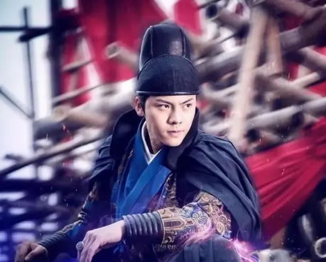 穿飞鱼服我只服这11位男星！穿上后个个化身为万人迷，霸气侧漏