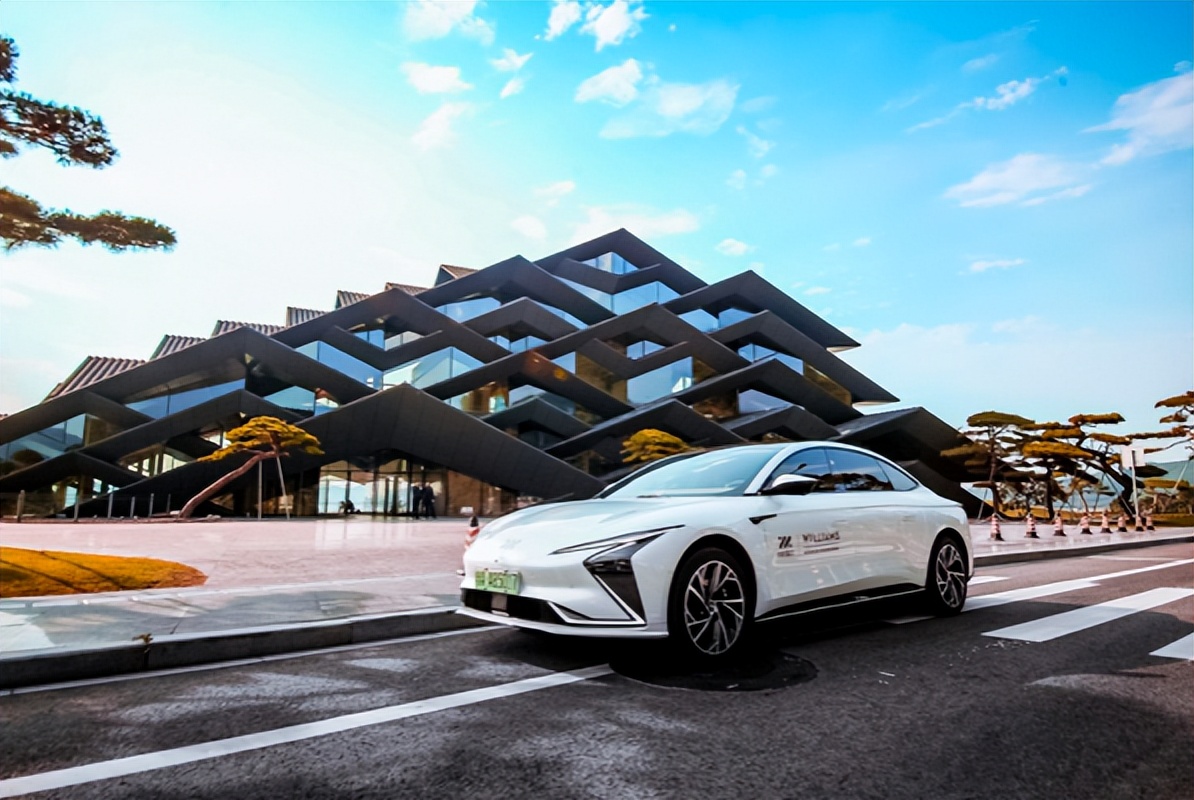 智己L7全国道路试乘试驾活动—宁波站正式开启