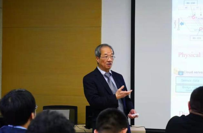 清华教授工资单被曝光，真实薪资引网友热议，感觉被骗得好惨