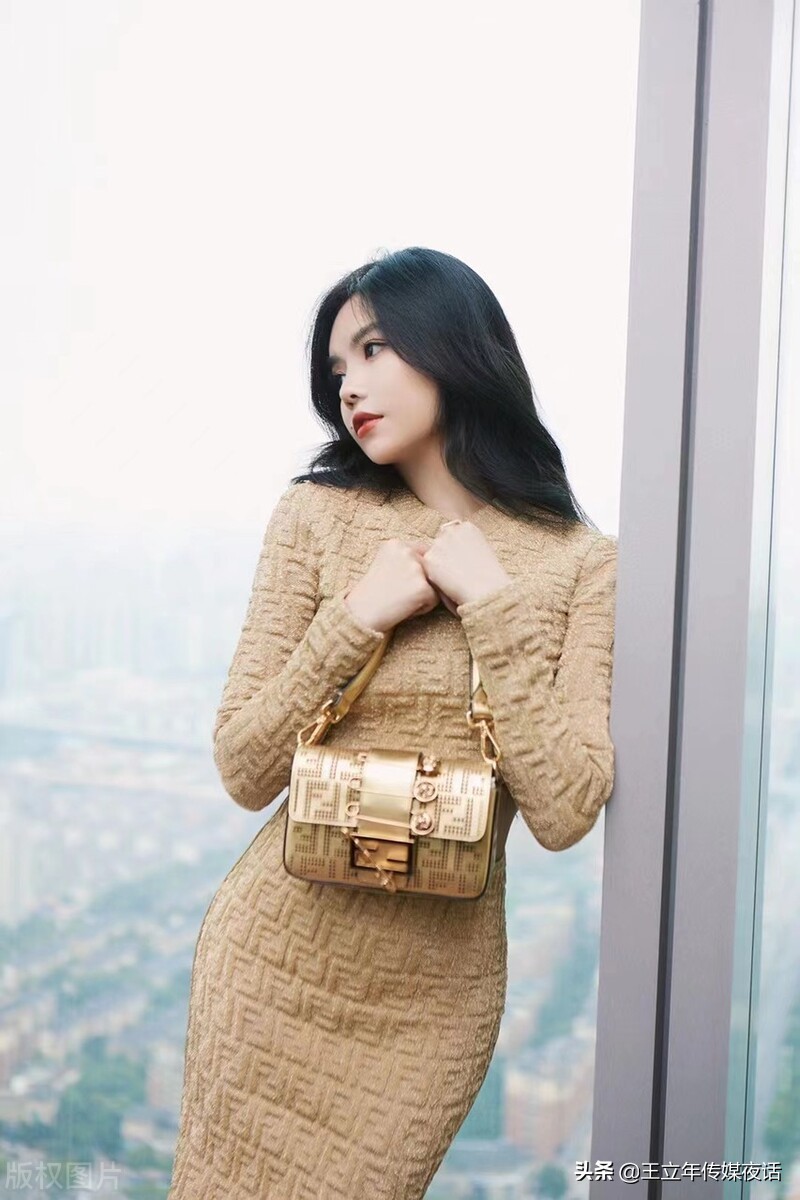 安崎广告艺术片：发翘温柔浪漫季节