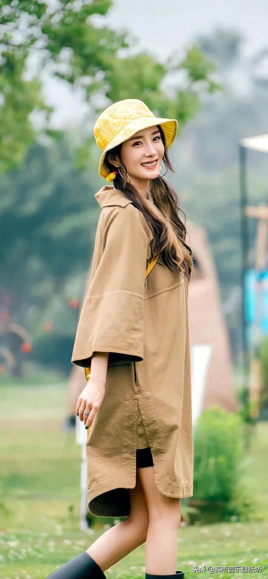 杨幂高清时尚穿搭美图壁纸精选