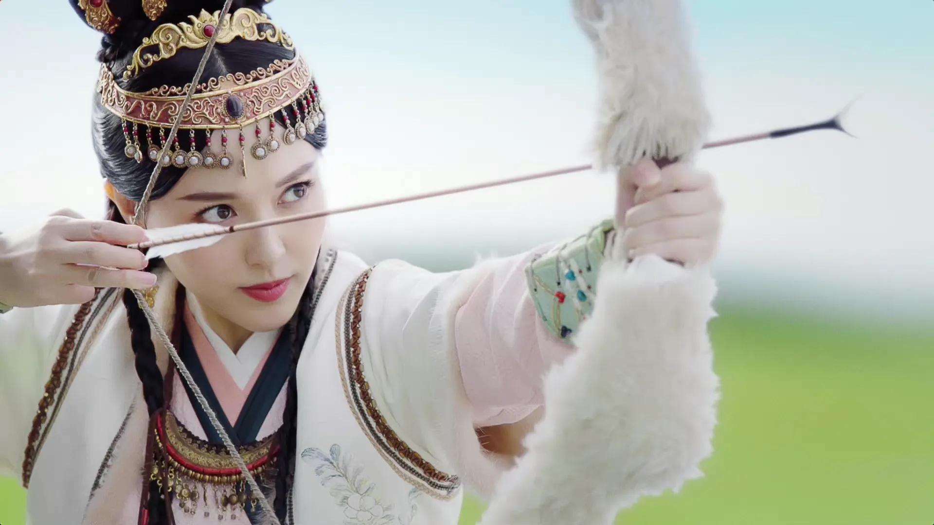 唐嫣《燕云台》骑大马 射大箭，草原女孩的日常