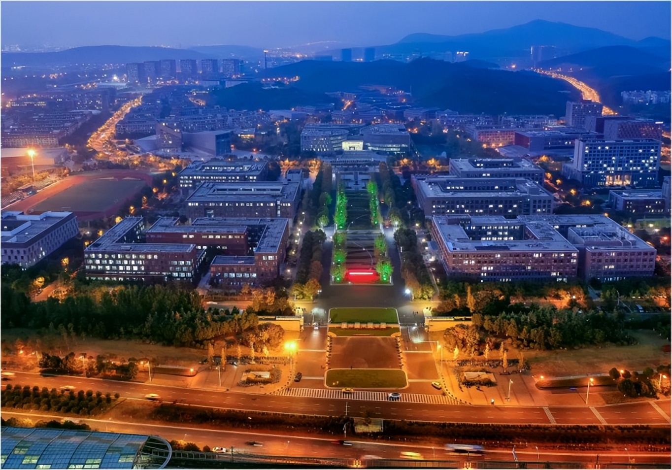 28人晋级阿里巴巴全球数学竞赛！揭秘南京大学数学系，到底有多强？