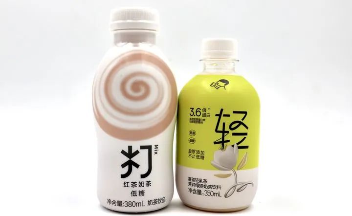 8款减糖即饮奶茶对比，这两款原料品质高，口感更好
