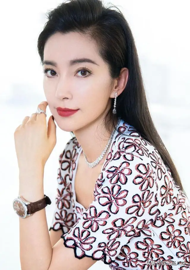 天差地别的5位明星老板，杨幂手把手奶员工，尚雯婕把艺人逼退圈