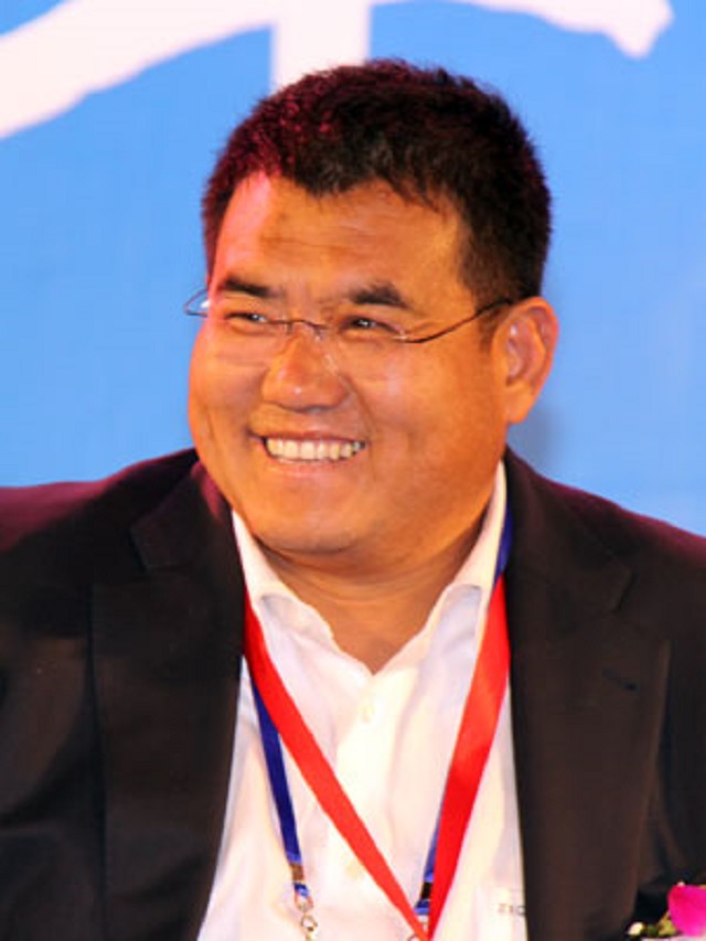 她卖豆腐起家45岁丧夫，却成为天津女首富，给武汉和汶川捐1亿