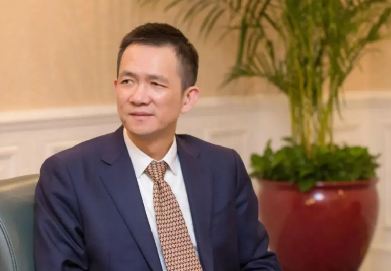 这个专业人满为患，录取分数高可能是假象，教授也建议谨慎报考