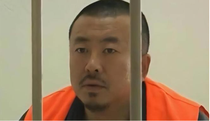 在《还珠格格》中演技太好,被警察追剧认出,原是在逃13年的罪犯