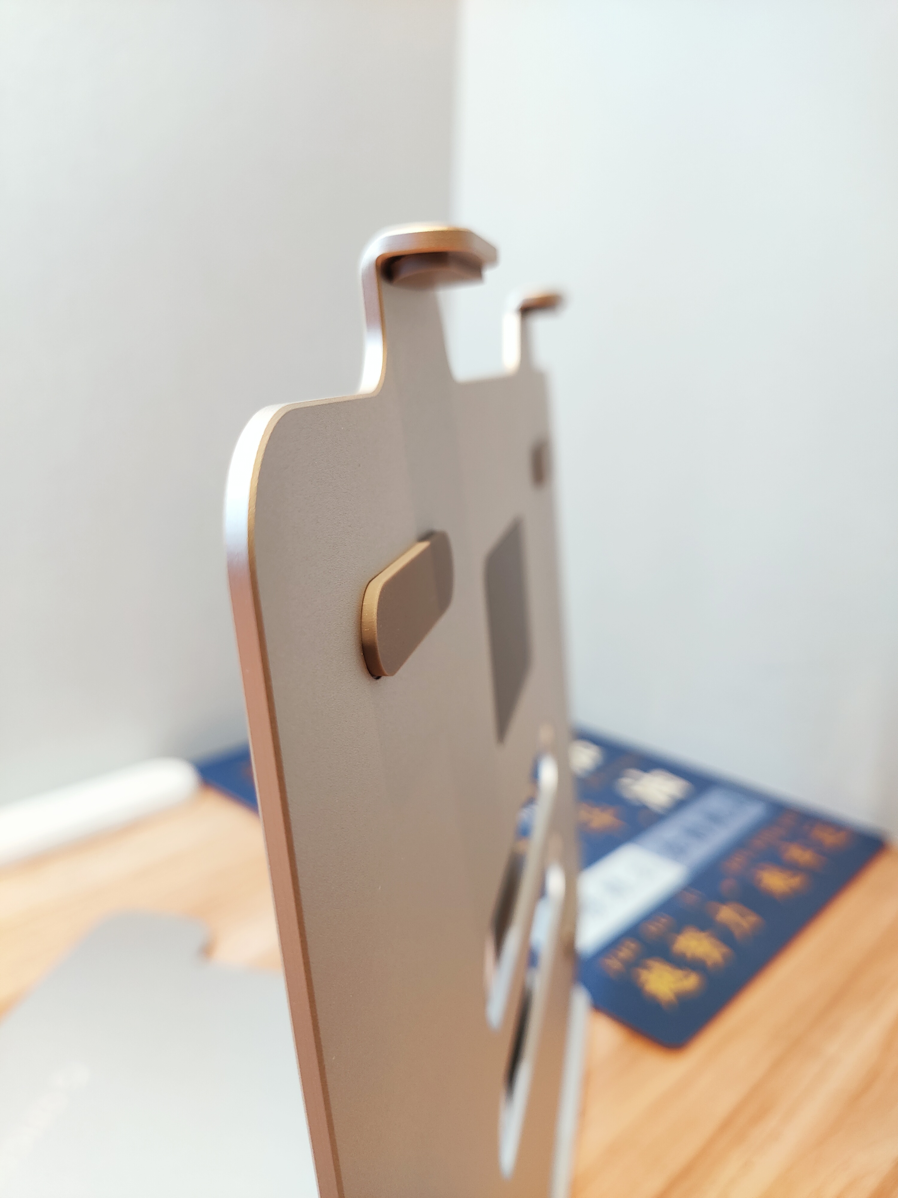 拥有ORICO增高折叠支架，肩颈酸痛电脑病乖乖远离我