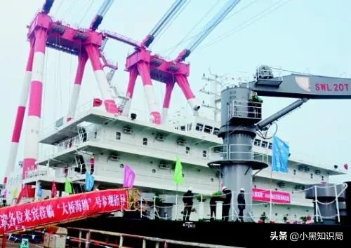 2013年，中国斥资147亿，派出4万人奔赴台湾海峡，建设平潭大桥