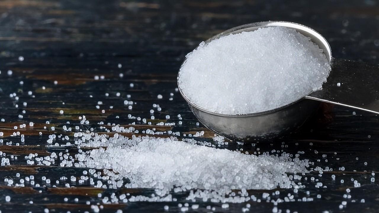 碘盐是指含有碘酸钾,氯化钠的食盐,在我国大部分地区的碘含量都是缺乏