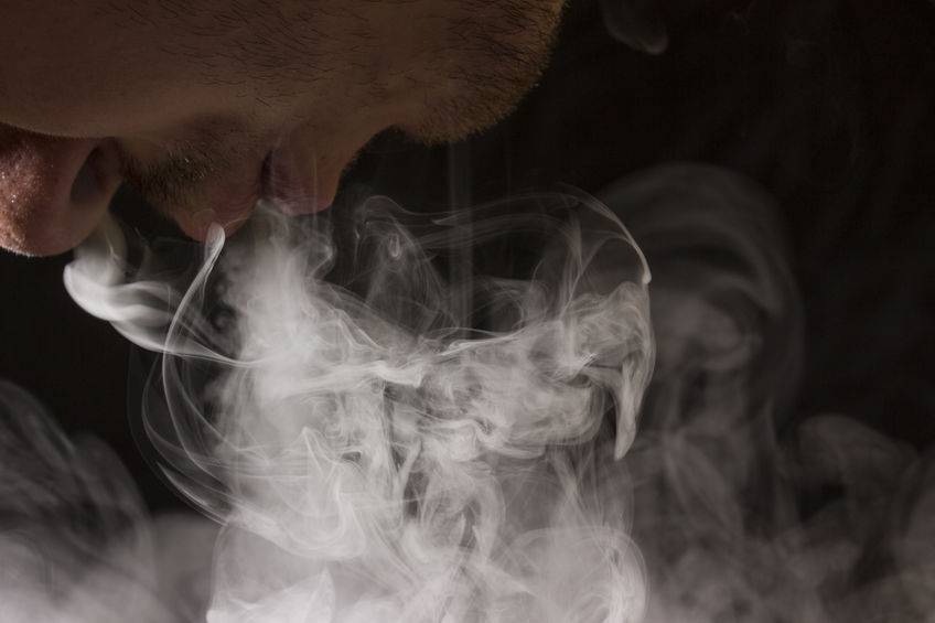 患有鼻窦炎，不能小视，从这4个方面找出病因，针对性治疗