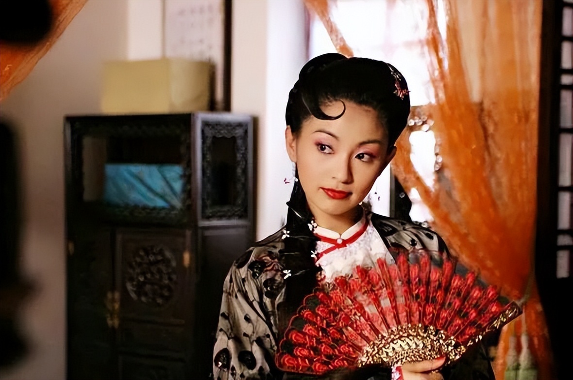 16位同一角色，前期单纯萝莉PK后期腹黑御姐！谁的黑化最带感？