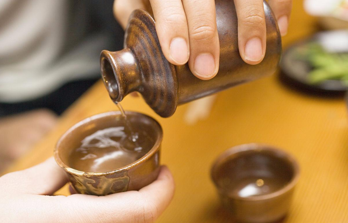 冬天，碰到這幾款白酒別手軟，一次囤幾件，過年喝口感更香醇