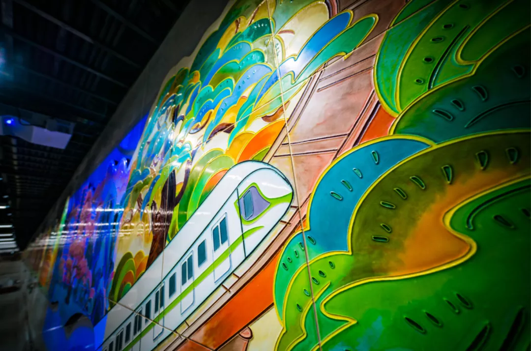 “最美车站”现身，2022上海网红打卡圣地，乘着地铁去旅行...