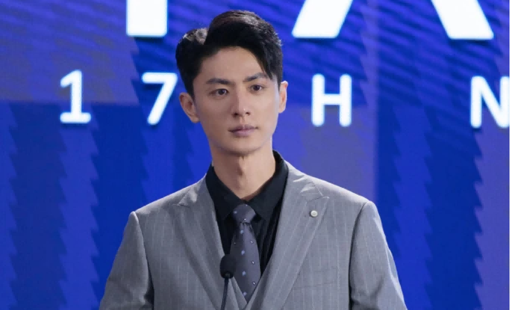 身高超185的10位男星，个个“鹤立鸡群”，不用自欺欺人谎报身高