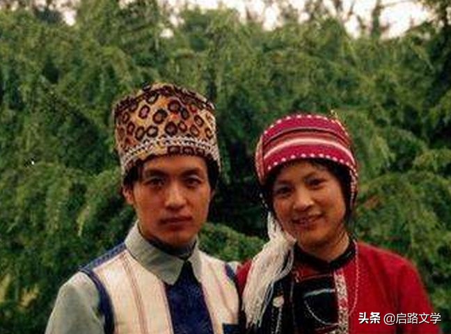 顾城十首很经典的爱情诗，充满哲理和朦胧意境，让人佩服他的才华