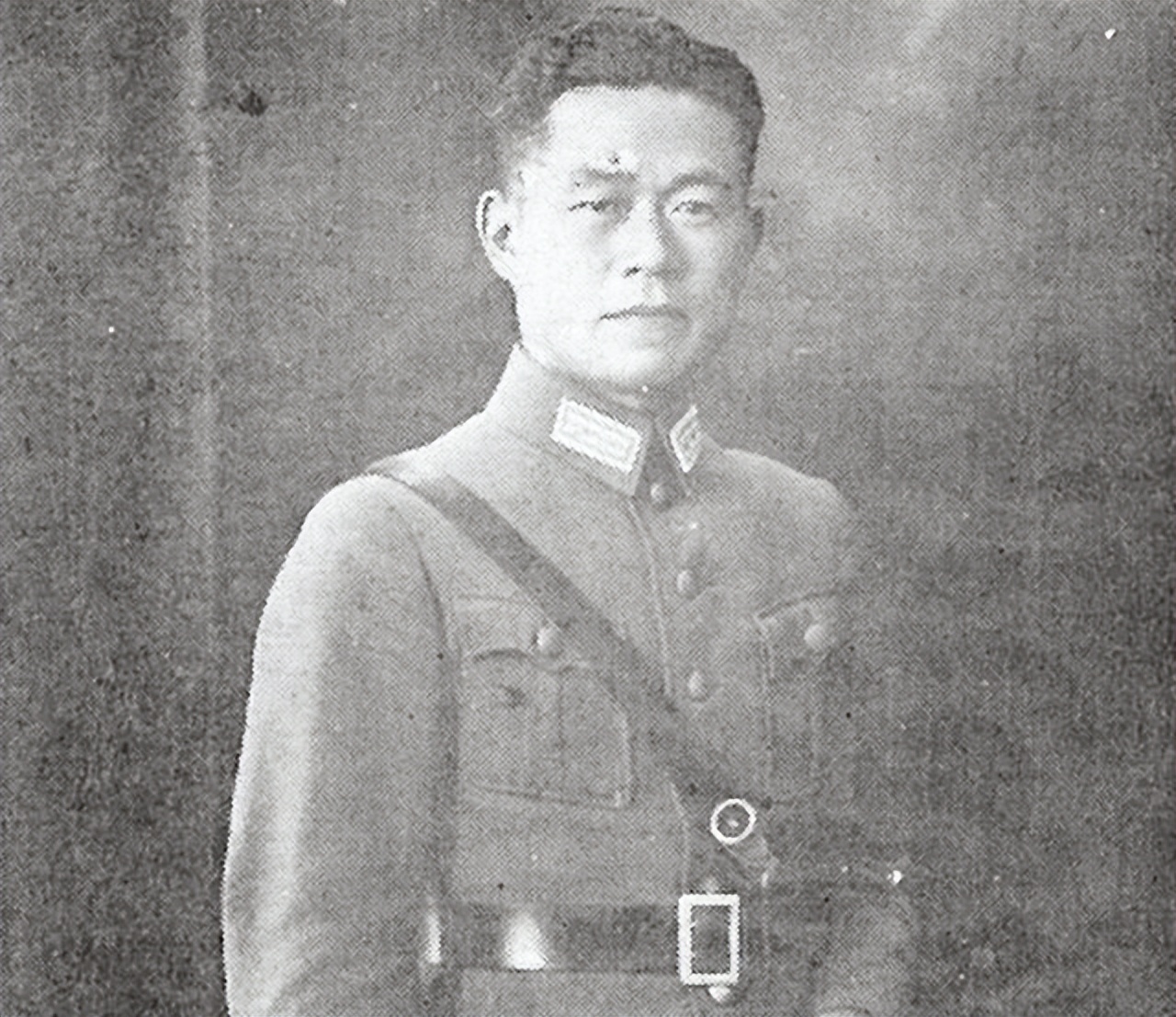 淮海战役中,47岁的邱清泉被击毙,留下的6个子女后来去向何方?