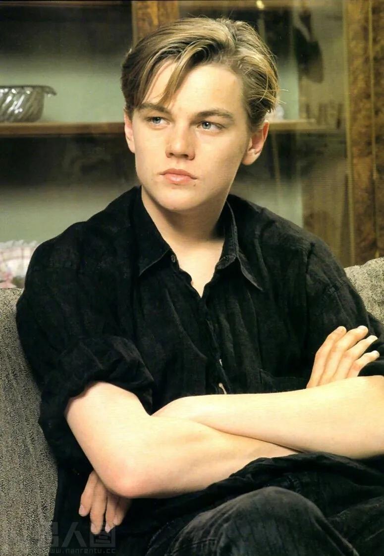 孤苦无依，善良温柔？知道辱华的那一刻，他再也不是我们喜欢的人