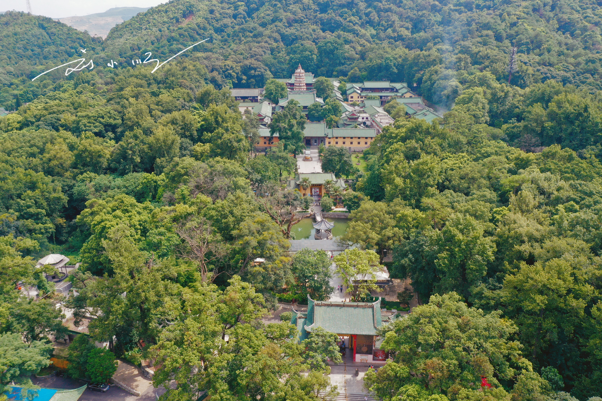 实拍广东省韶关市"南华禅寺",作为禅宗祖庭,据说千年香火未断