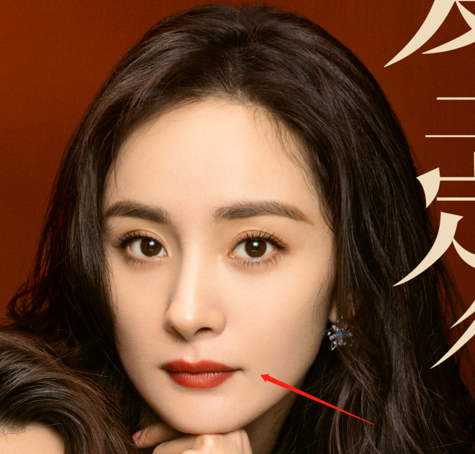 鹅厂新剧招商海报曝光！修图师集体掉线，肖战、李沁直接脸变形