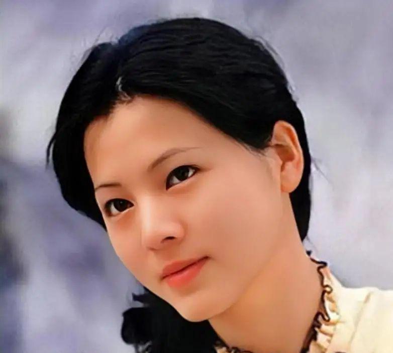 87版《红楼梦》袭人,曾无人愿演,扮演者袁玫为角色放弃了黄梅戏