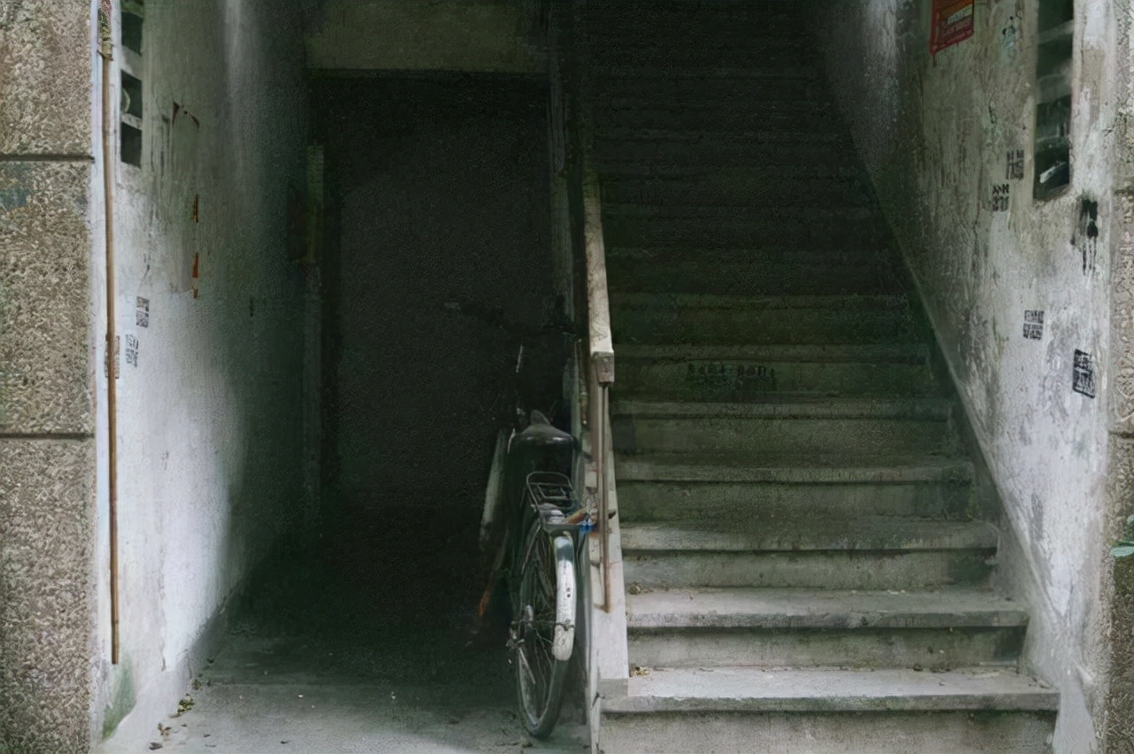 1998年，俞敏洪身中麻醉针，被抢220万现金，医生：普通人早死了