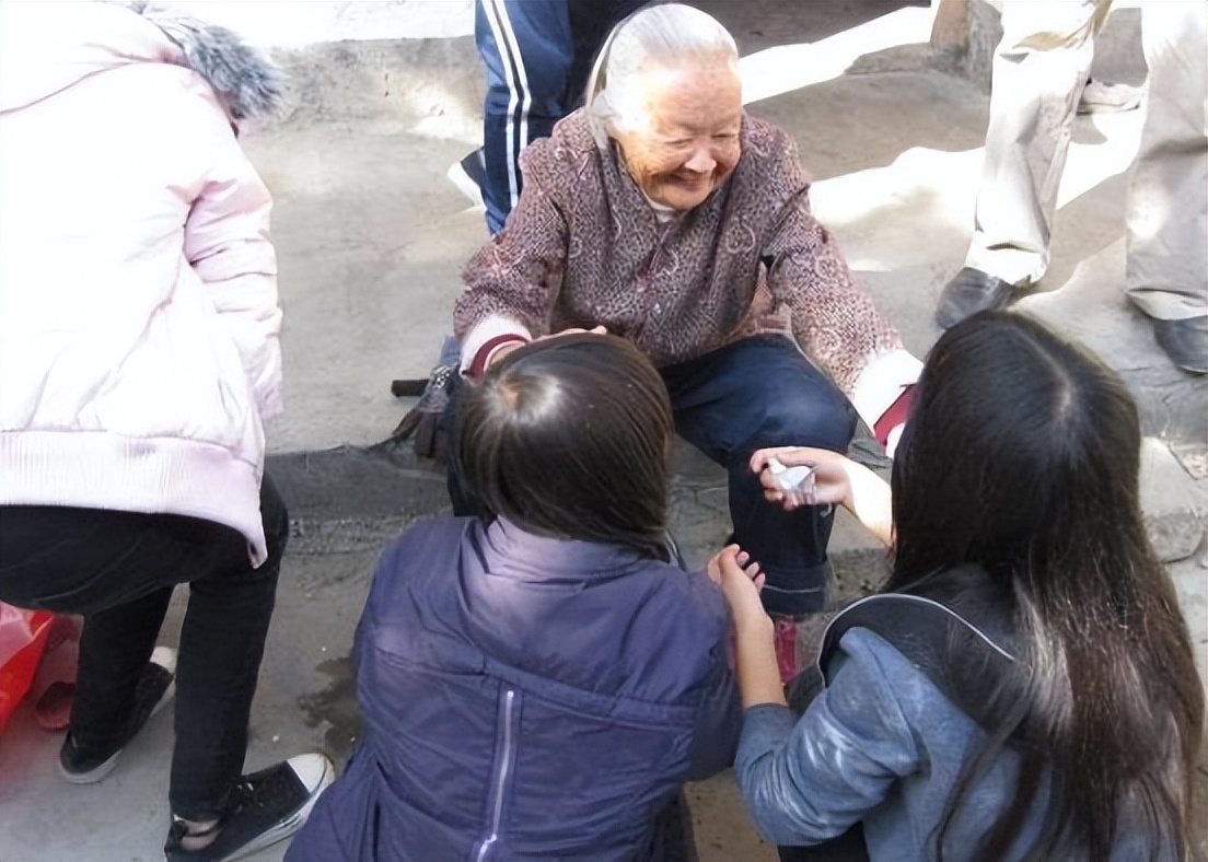 70岁之后是“福”还是“祸”？要想顺利跨过，建议你少做这2件事