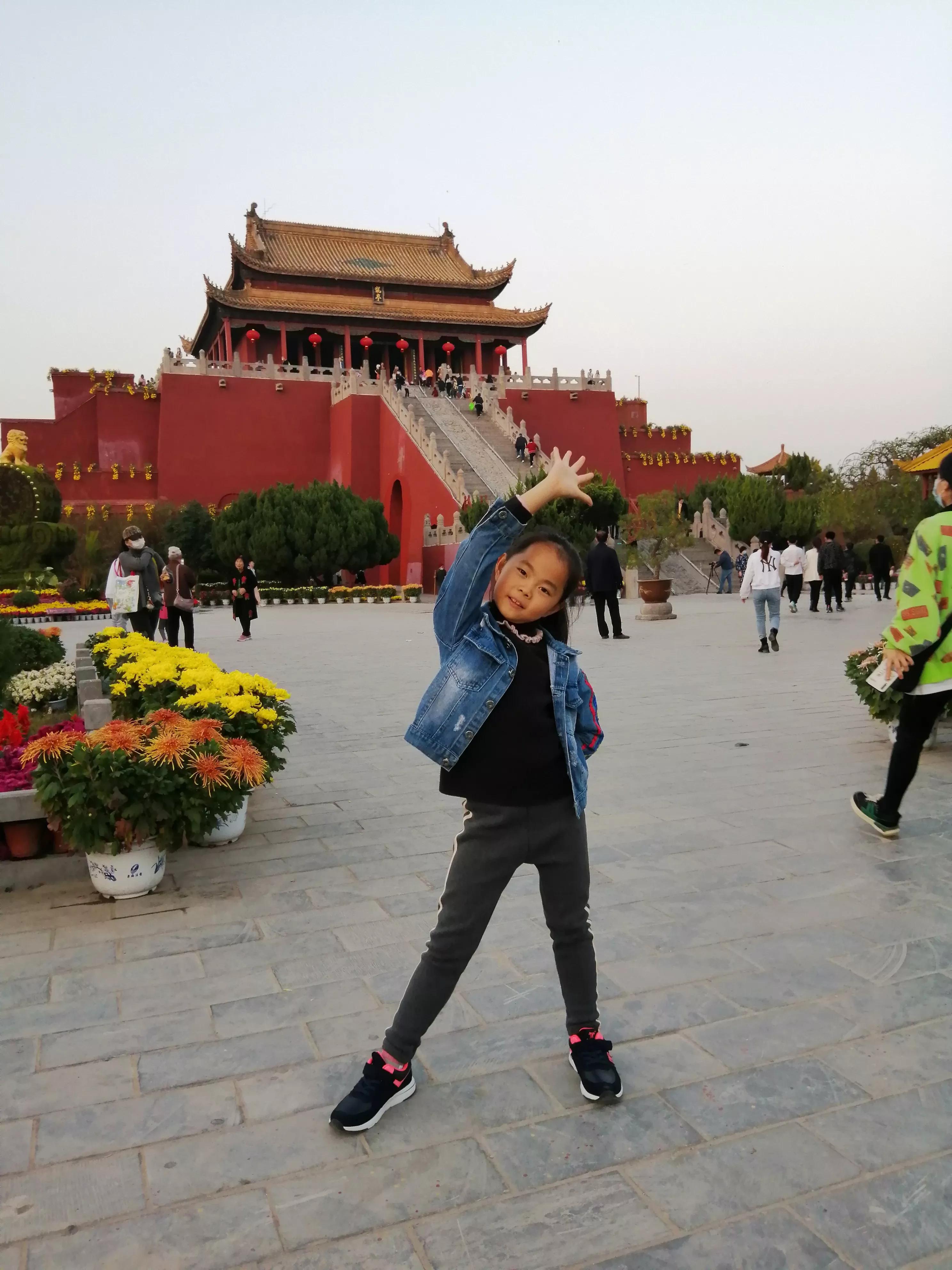 小女儿今天九岁了，妈妈有几句话想对你说