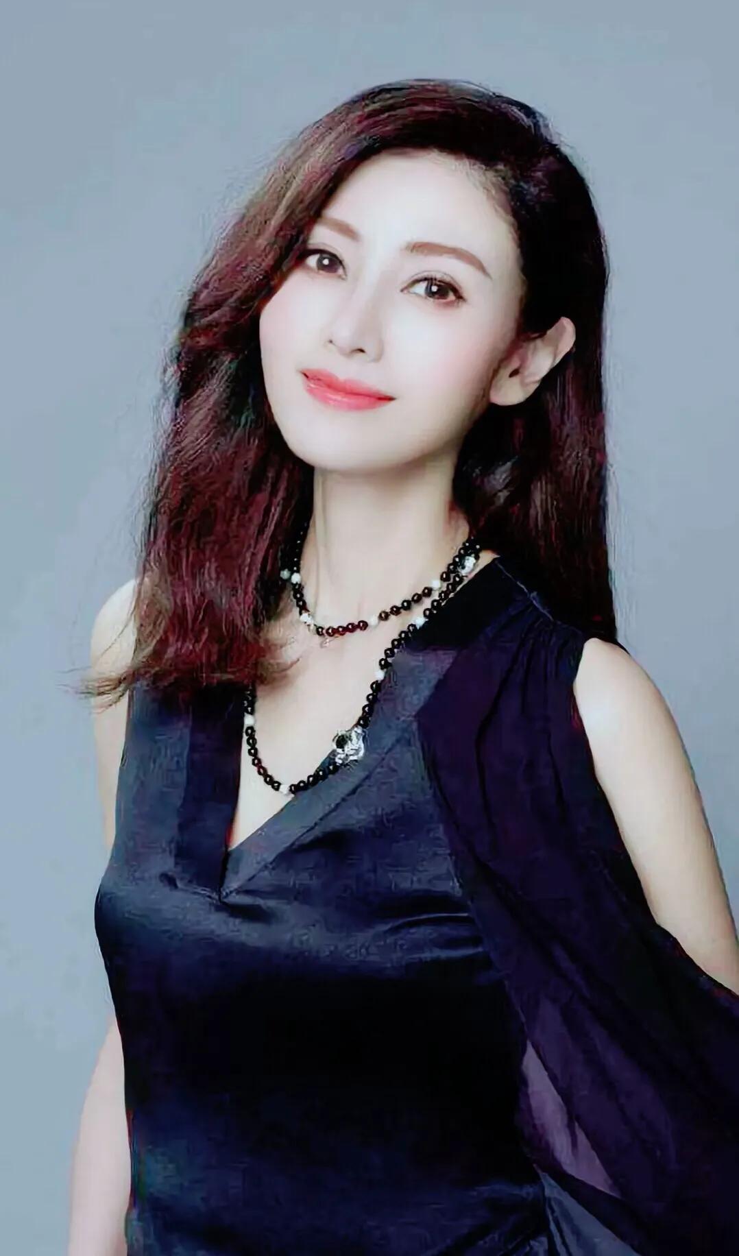 女星鉴赏之李嘉欣