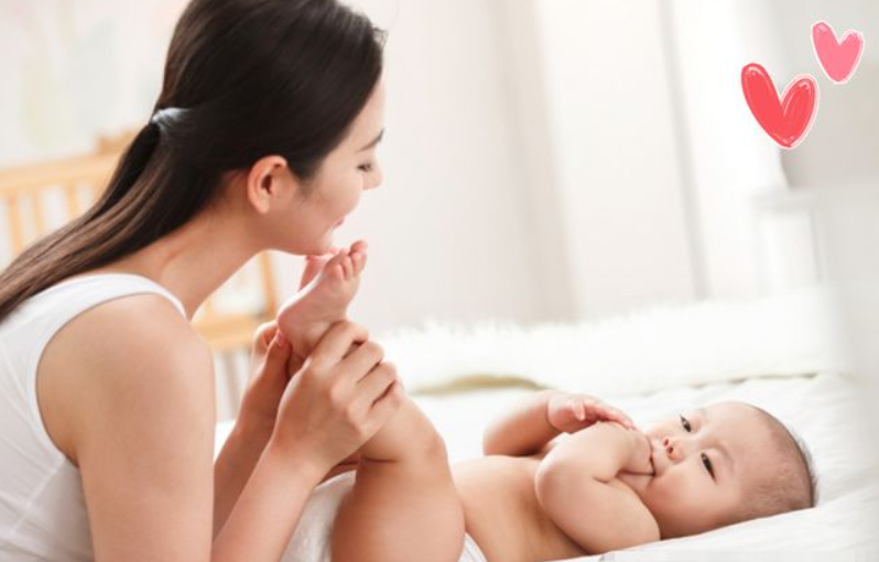 宝妈母乳质量高低，从宝宝的表现就可看出，颜色不是唯一标准