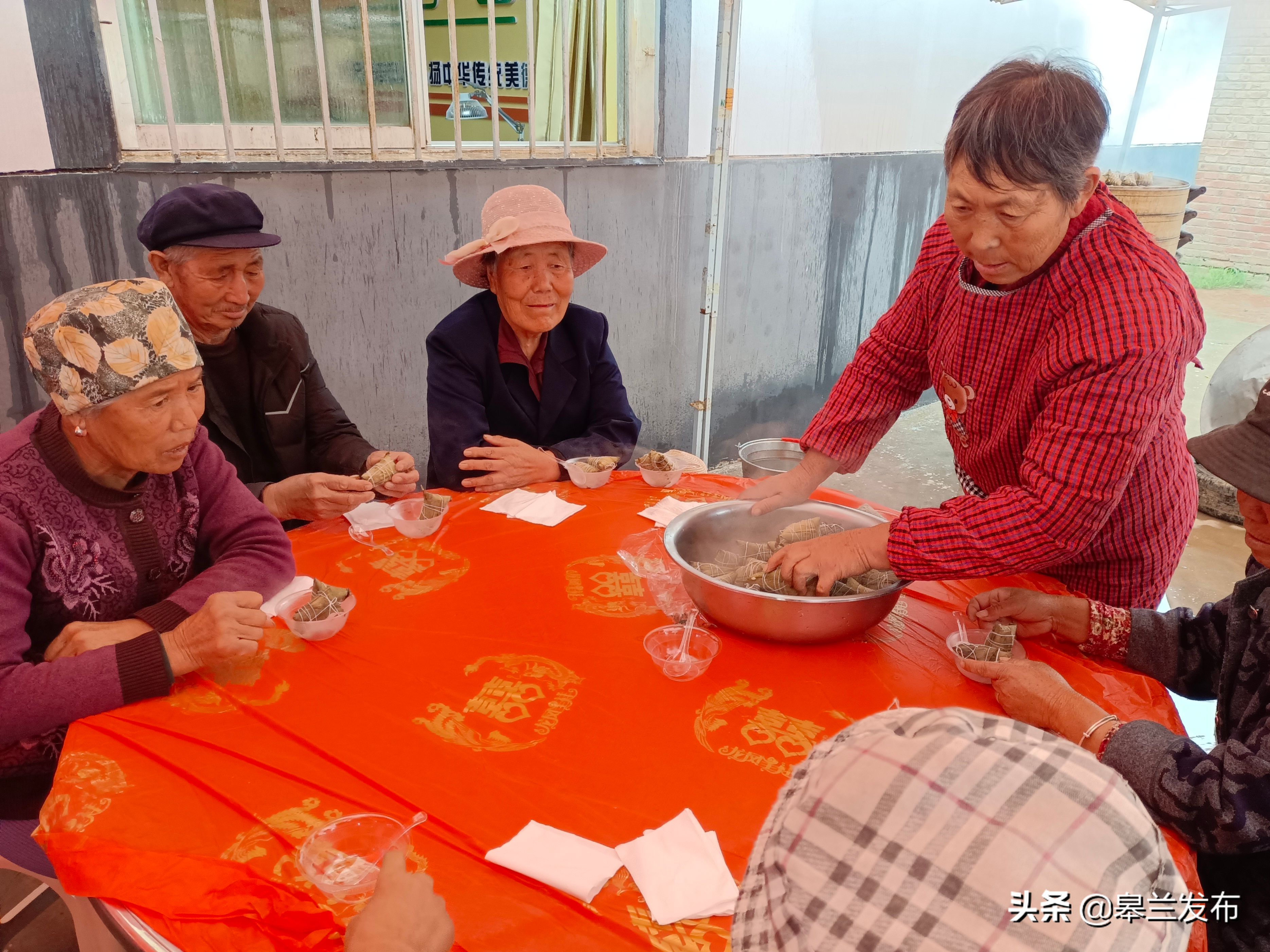 ������ʯ��������ů�ļ� ��������