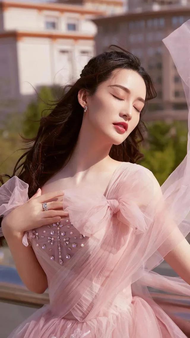 全都是李沁，高清壁纸