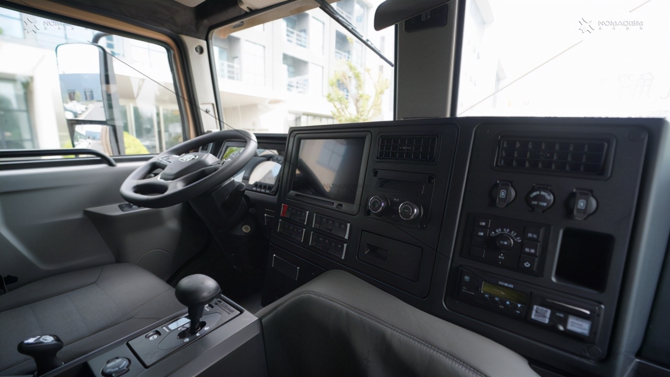 硬核越野房车PK，国产“越野之王”VS进口“越野传奇”（二）