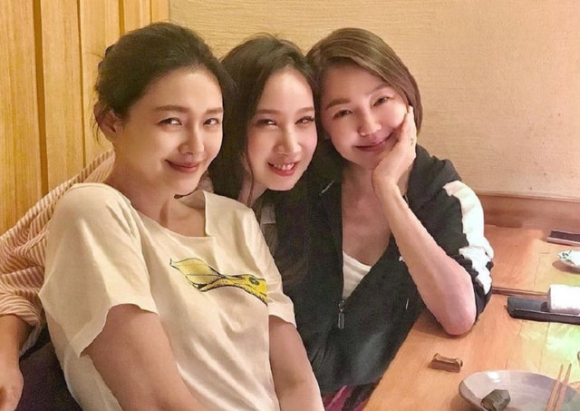 “曲终人散”的人生：大S一家忙着晒幸福，汪小菲满脸憔悴又孤单