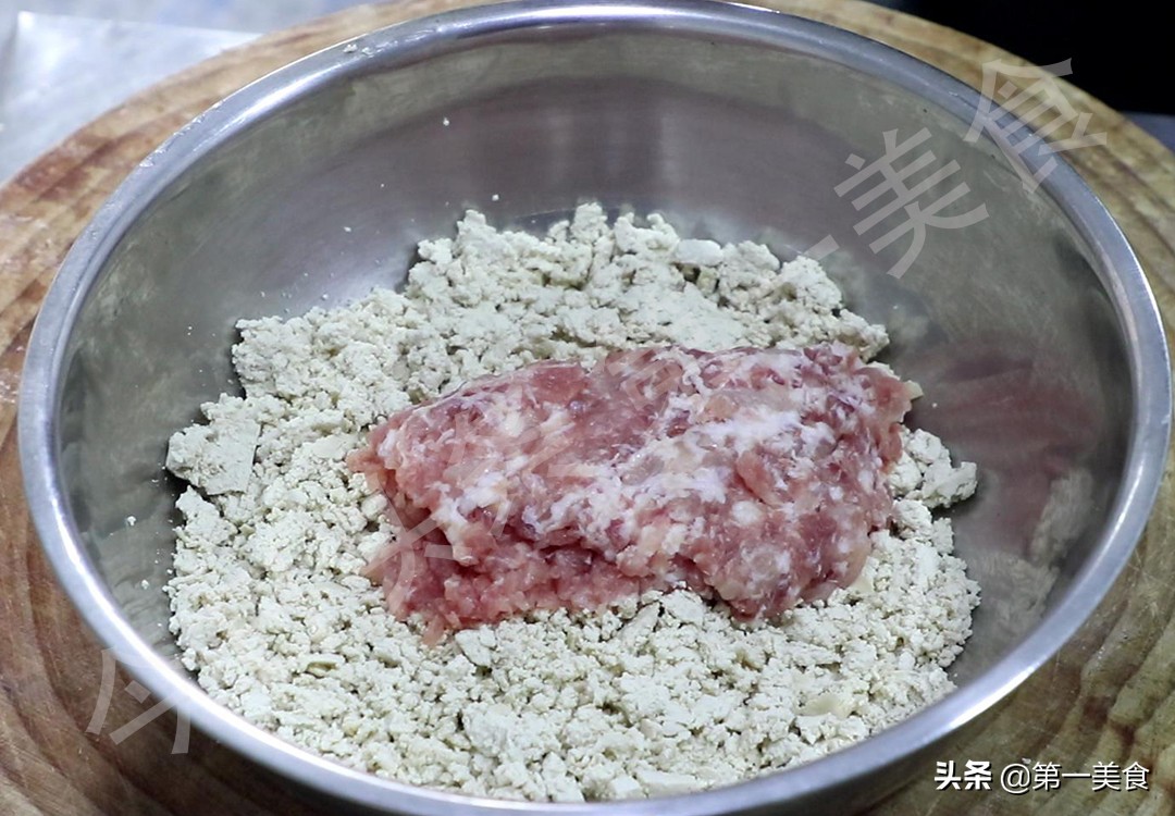 豬肉丸子的做法,豬肉丸子的做法及配方