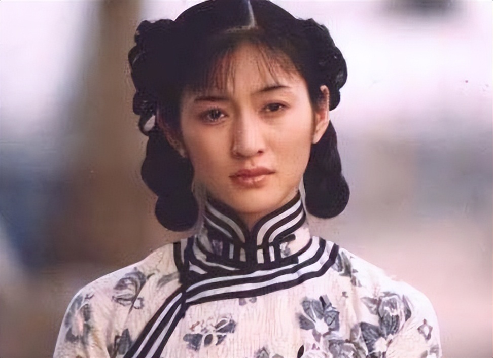 一脸“苦瓜相”却还能演大女主，这8位女星越看越丧，导演咋想的